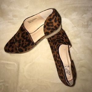 Leopard flats